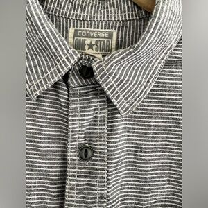 Converse Men’s small, gray stripe long sleeve shirt